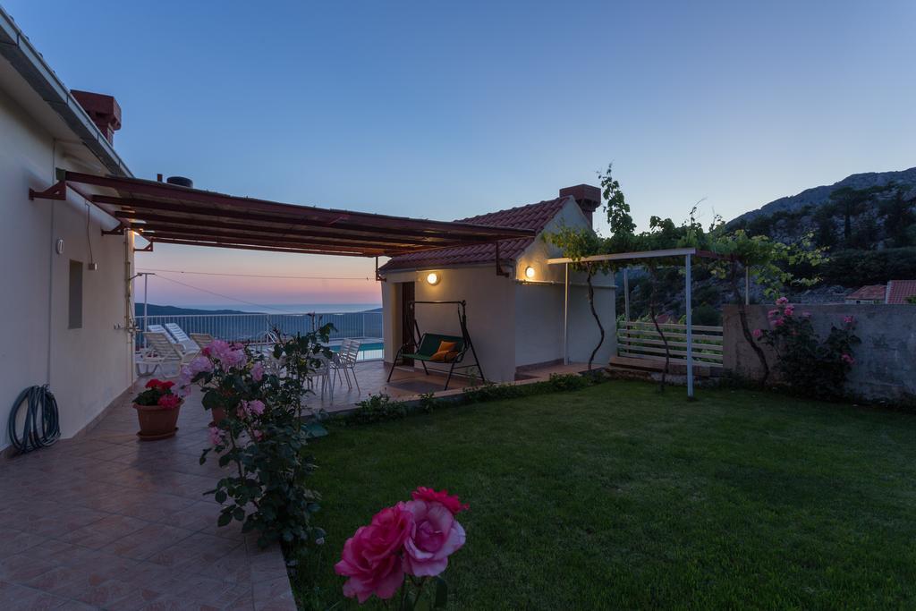 Holiday Home Urlovic Gruda Exterior photo